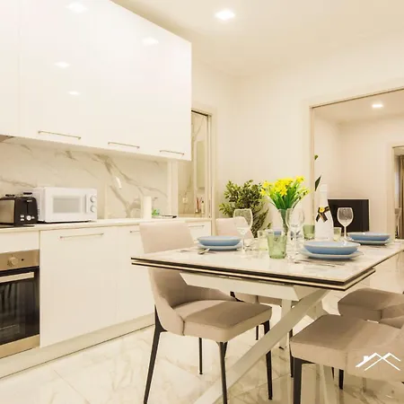 Lux 1m | 1br | A/c | Wifi| 6pax By Tilo Apartment Sanremo