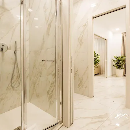 Apartment Lux 1m | 1br | A/c | Wifi| 6pax By Tilo *